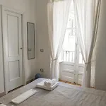 Dafni E Naide Bed and Breakfast 4*
