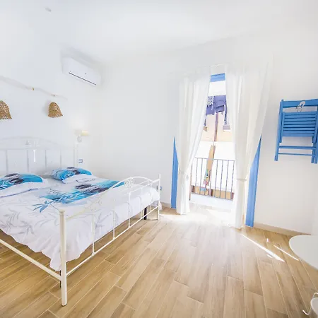 Panzió Dafni E Naide