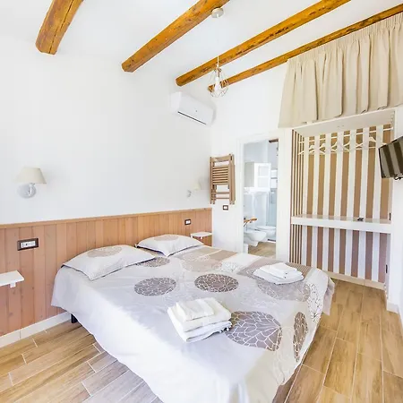 Bed and Breakfast Dafni E Naide Cefalù