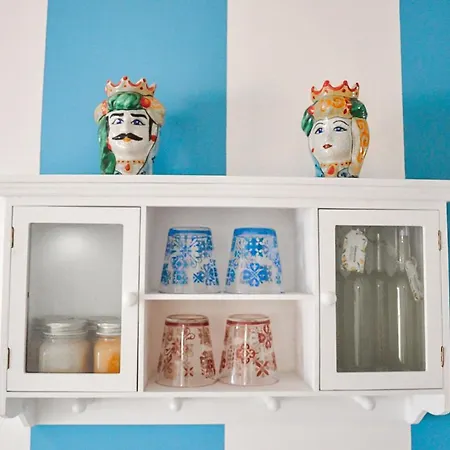 Dafni E Naide 住宿加早餐酒店 切法卢