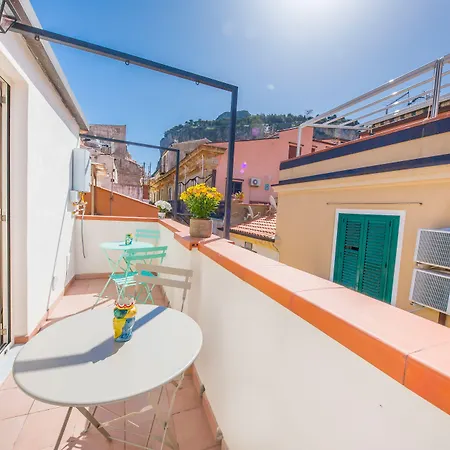 Bed & Breakfast Dafni E Naide