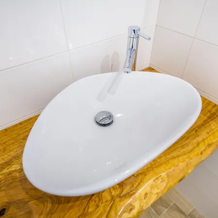 Bed & Breakfast Dafni E Naide