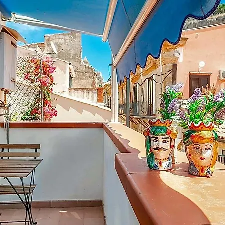 Dafni E Naide Vakantiehuis