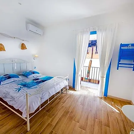 Dafni E Naide Cefalù