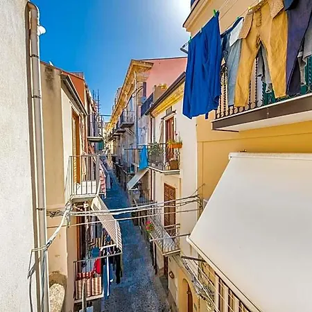 Vakantiehuis Dafni E Naide Cefalù