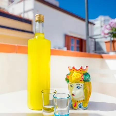 Dafni E Naide 住宿加早餐酒店 切法卢