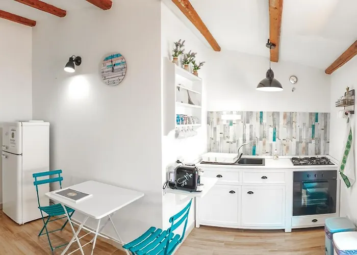 Dafni E Naide 4* Чефалу