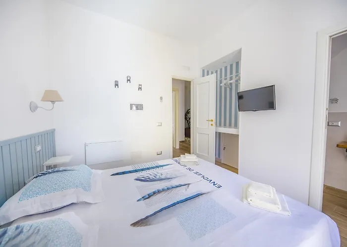 Dafni E Naide Bed and Breakfast